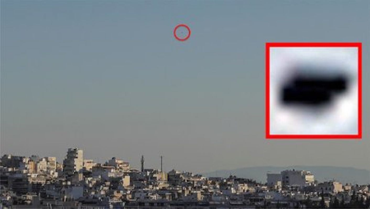 Снимок со странным НЛО, который появился над Афинами, удивил даже опытного уфолога
