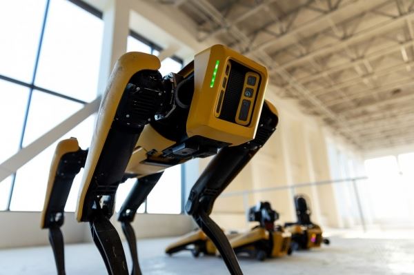  Boston Dynamics открыла продажу роботов и показала на видео их умения 